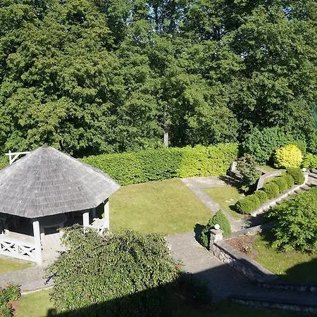 Villa Jaunkrastmali